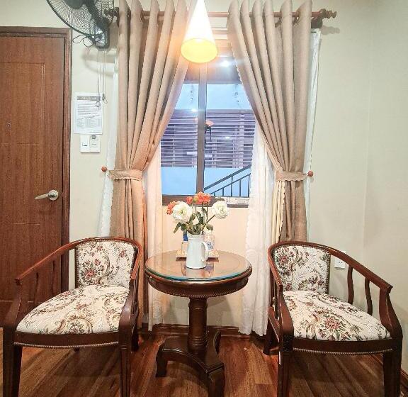 اتاق خانوادگی, Quan Quan