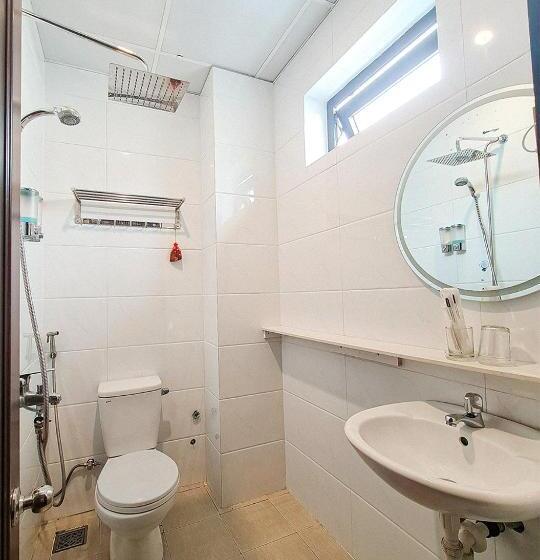 اتاق استاندارد با تخت بزرگ, Quan Quan