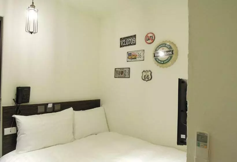 اتاق استاندارد یک نفره, Re Change Hotel Taipei