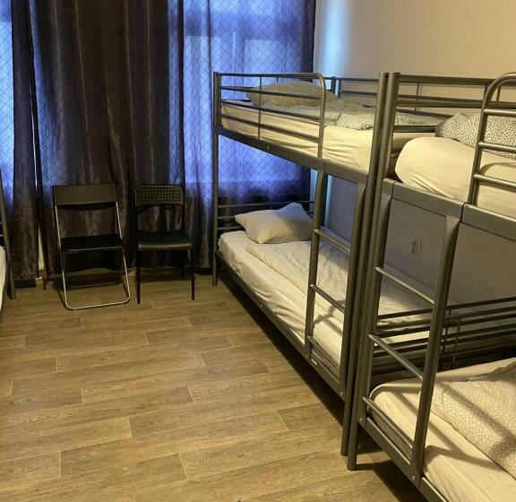 تختخواب در اتاق مشترک, Easy Housing