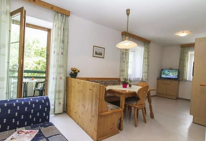 آپارتمان 1 خوابه, Appartements Trinker