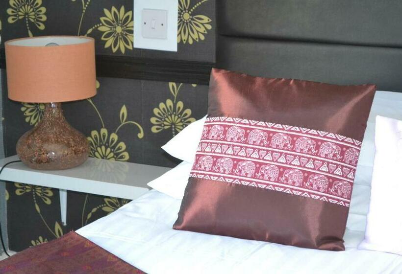 غرفة سوبيريور, The Holmlea