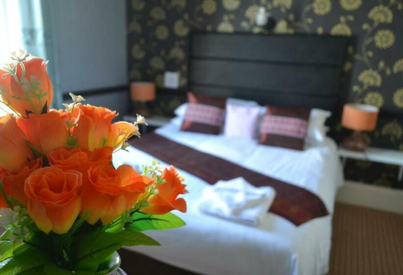 חדר סופריור, The Holmlea