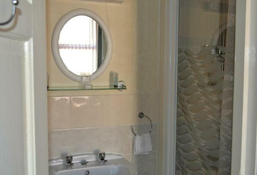 חדר סופריור, The Holmlea