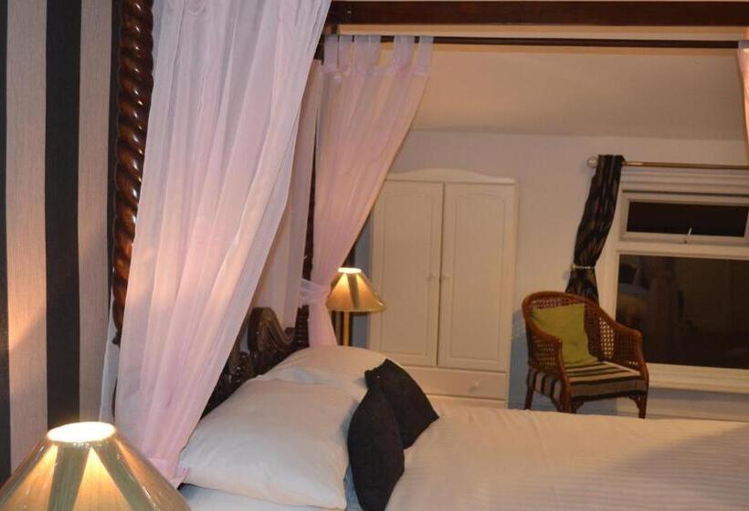 חדר סופריור, The Holmlea