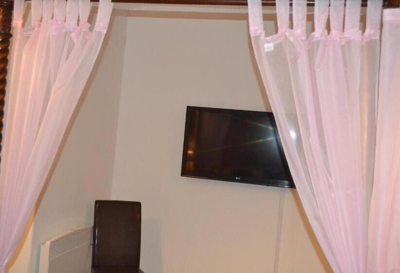 חדר סופריור, The Holmlea