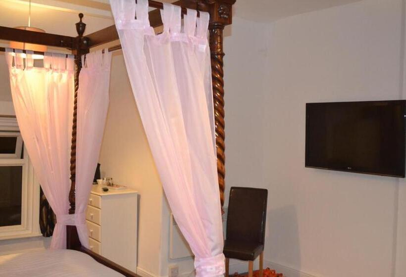 חדר סופריור, The Holmlea