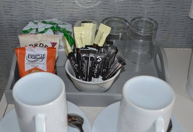 חדר סטנדרט, The Holmlea