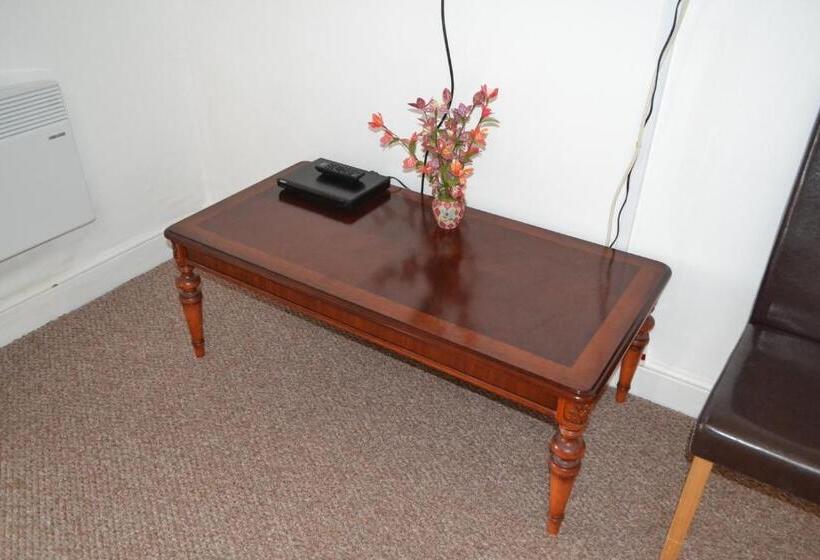 חדר סופריור, The Holmlea