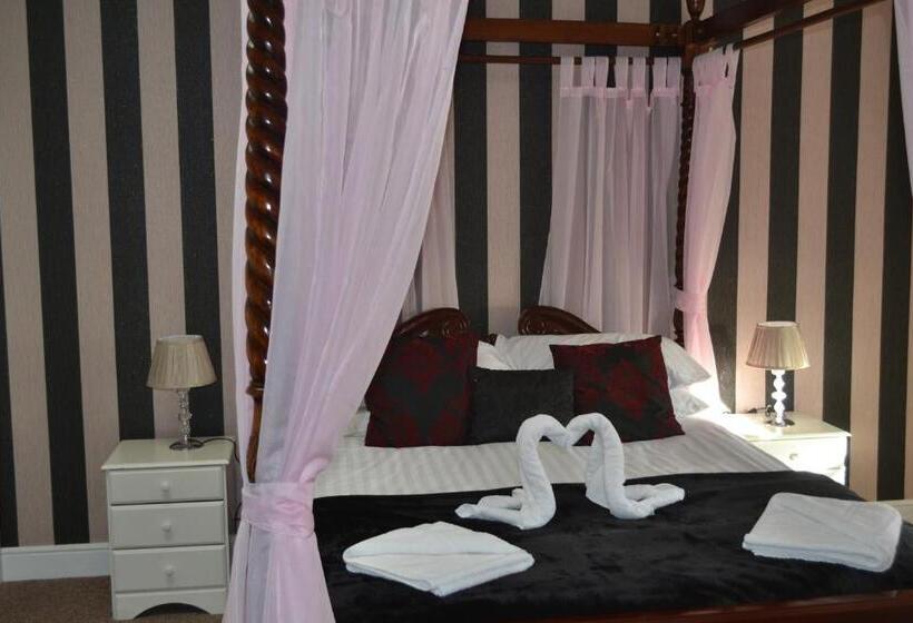 غرفة سوبيريور, The Holmlea