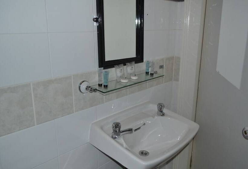 חדר סופריור, The Holmlea