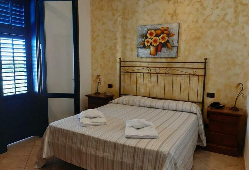 Номер Стандарт с Балконом, Altamarea