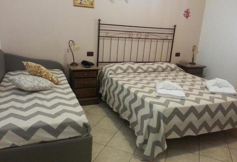 Трехместный Номер Комфорт, Altamarea