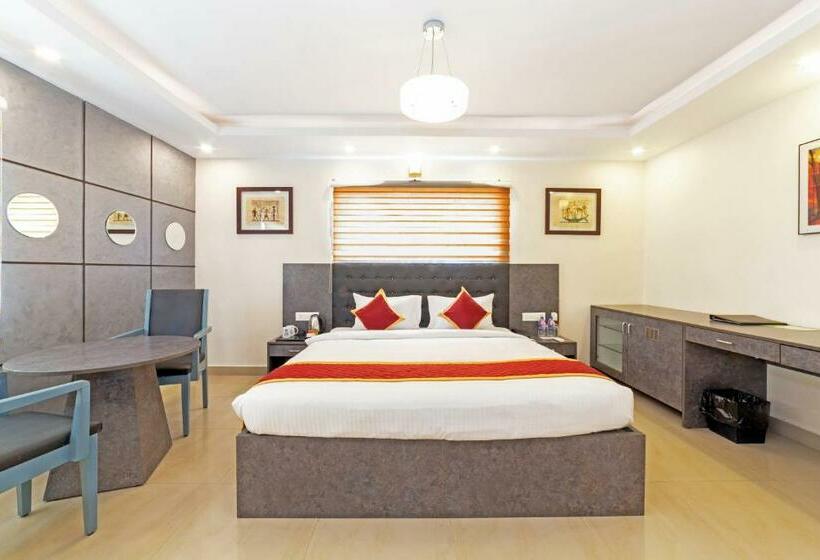 Deluxe Suite, Icon Regency By Bhagini