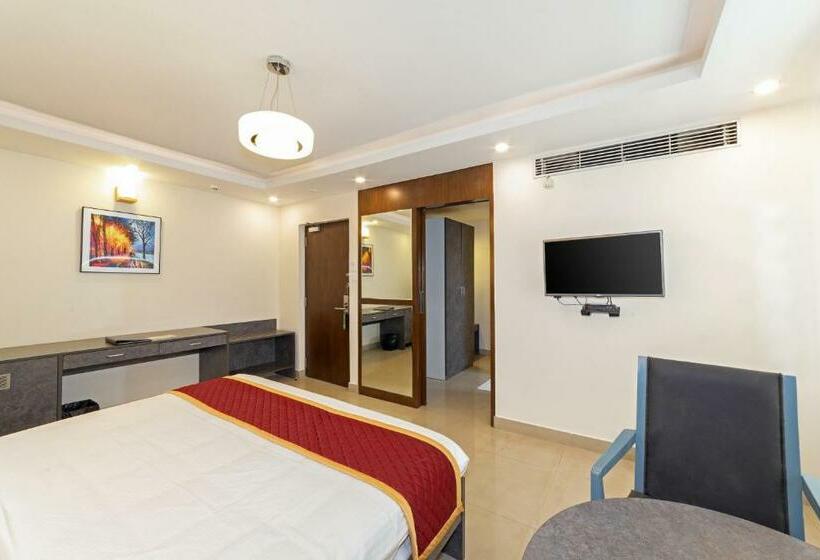 Deluxe Suite, Icon Regency By Bhagini