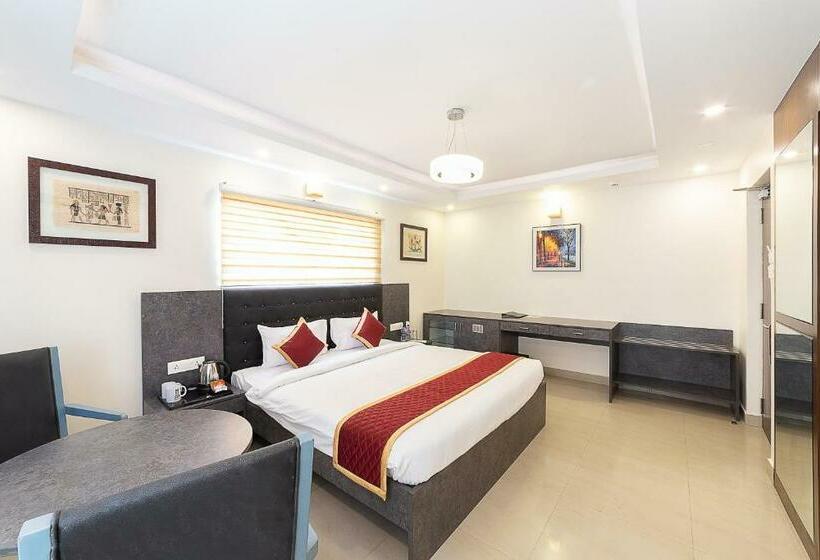 Deluxe Suite, Icon Regency By Bhagini