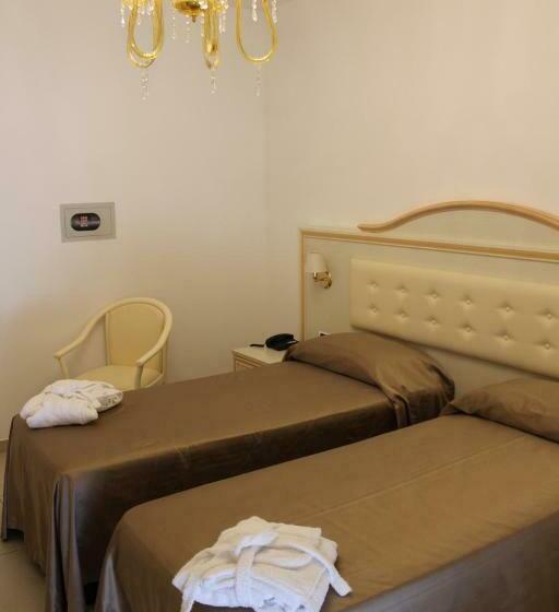 חדר סטנדרט עם מרפסת, Buratti