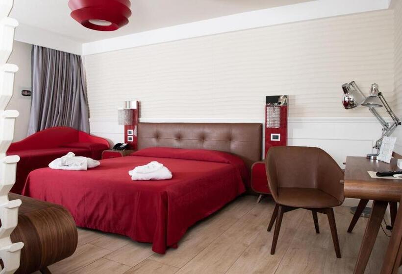 סוויטת ג'וניור, Buratti