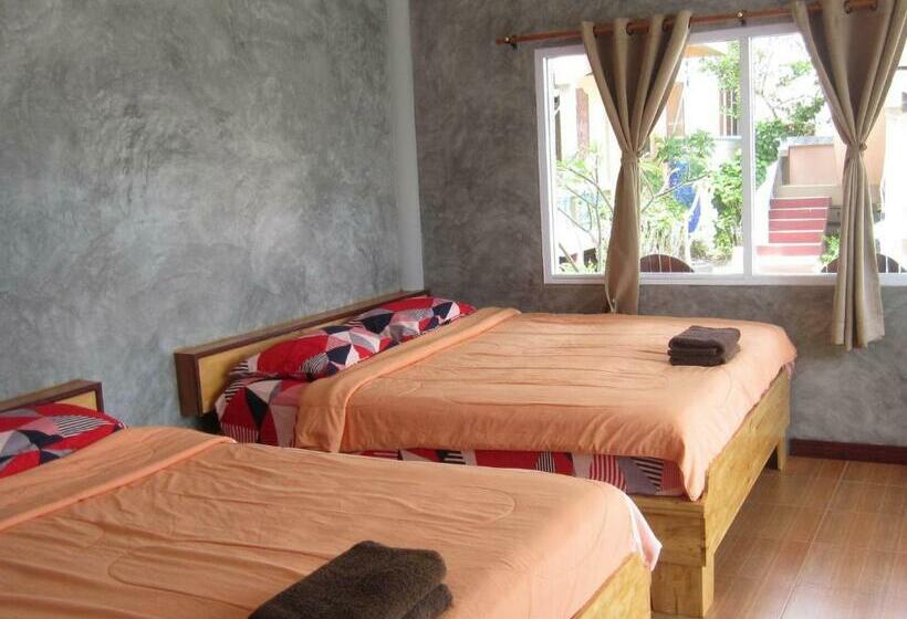 اتاق استاندارد چهار تخته با چشمانداز دریا, Charung Bungalows