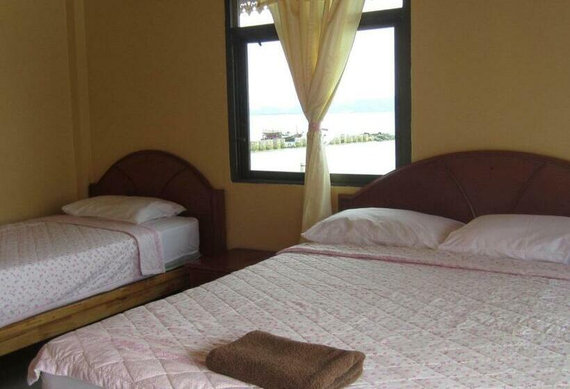 Triple Room Sea View, Charung Bungalows