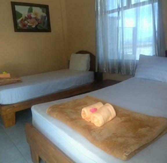 Triple Room Sea View, Charung Bungalows