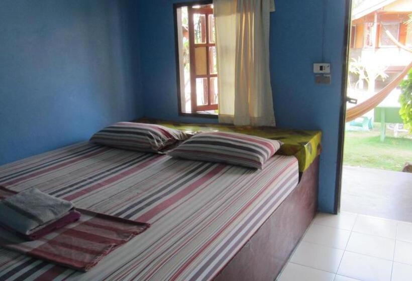 اتاق عادی, Charung Bungalows