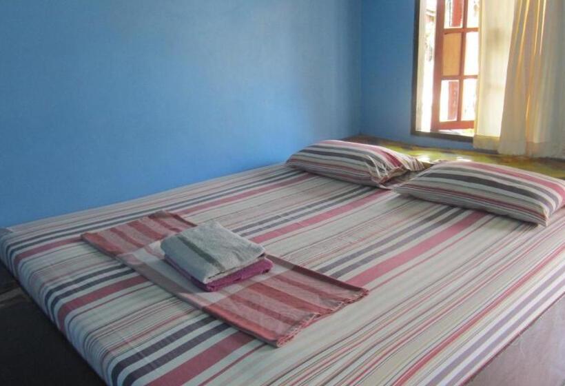 اتاق عادی, Charung Bungalows