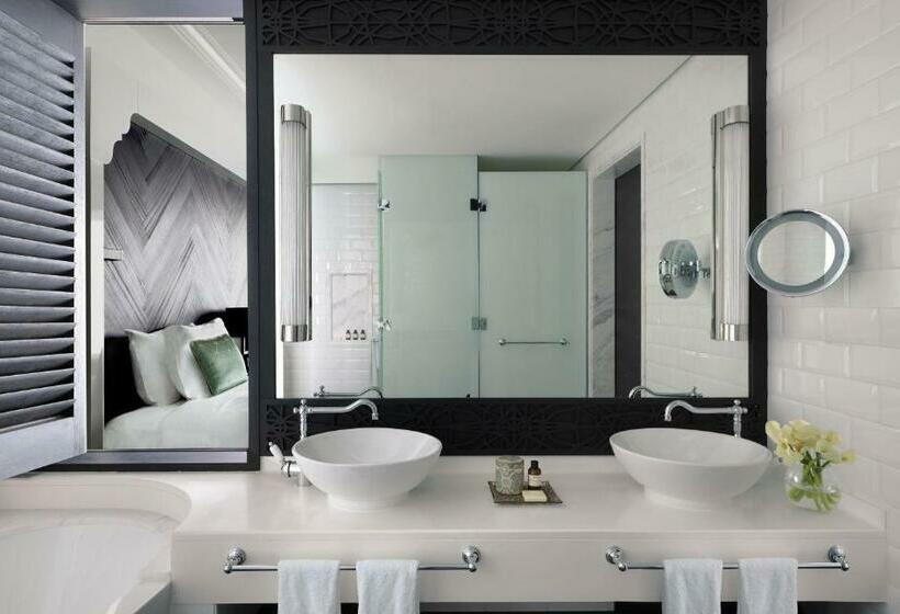 اتاق استاندارد با تخت بزرگ, Fairmont Fujairah Beach Resort