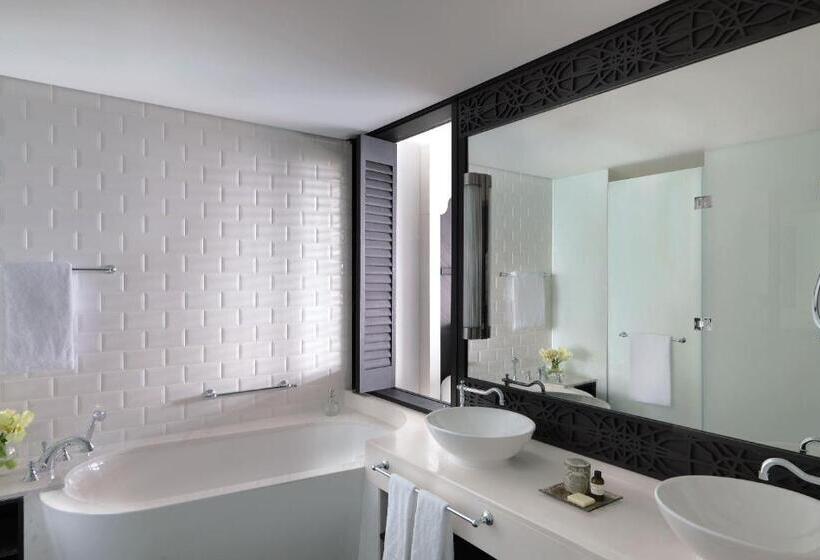 Suite with Terrace, Fairmont Fujairah Beach Resort