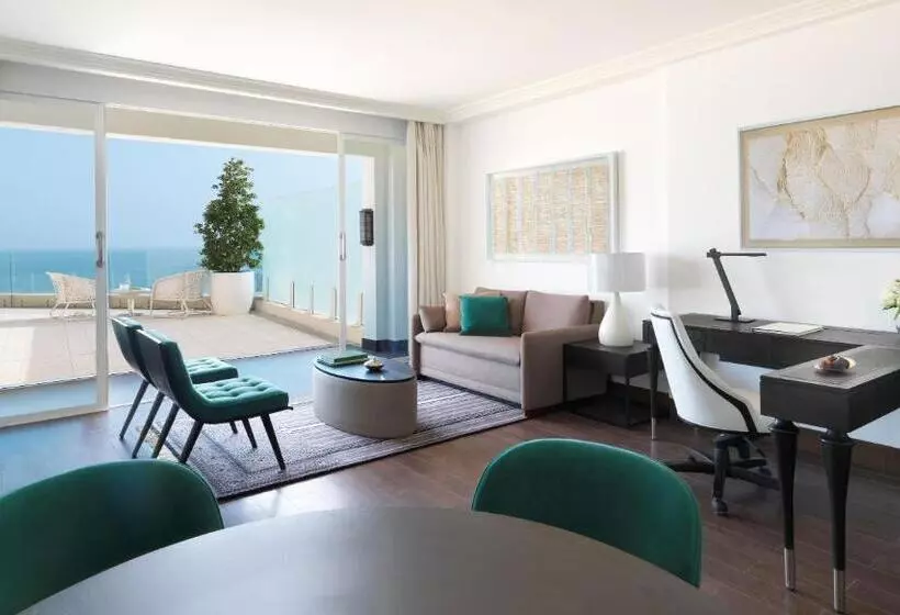 テラス付スイート, Fairmont Fujairah Beach Resort