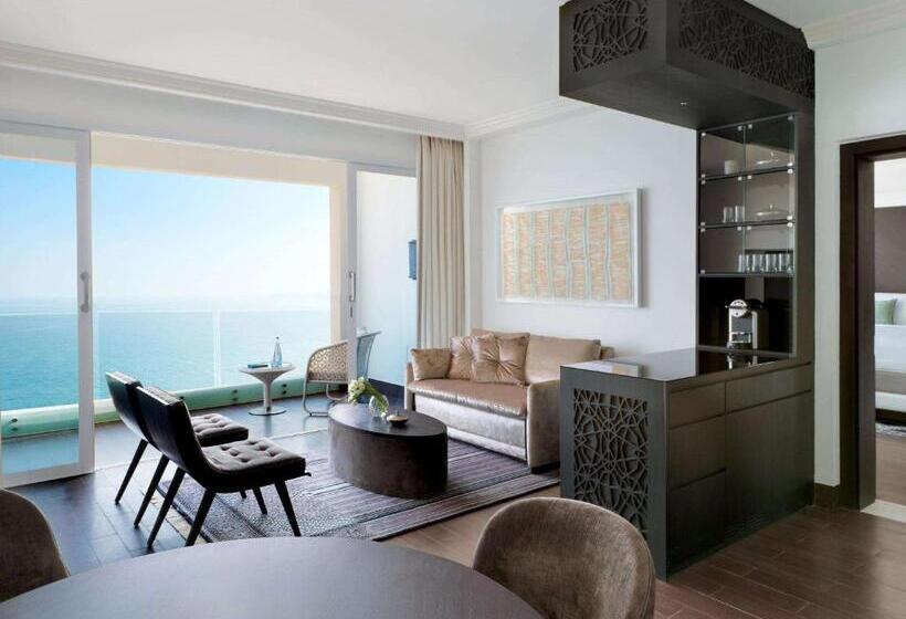Suite with Terrace, Fairmont Fujairah Beach Resort