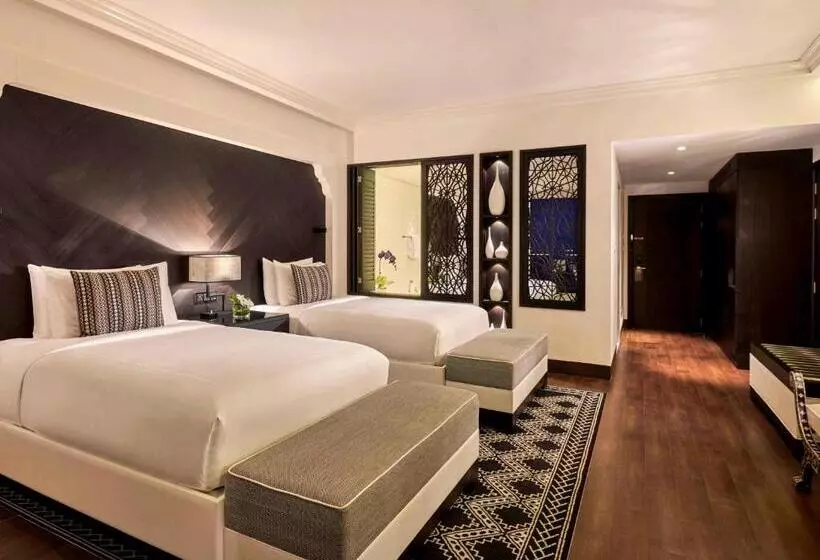 テラス付きスタンダードルーム, Fairmont Fujairah Beach Resort