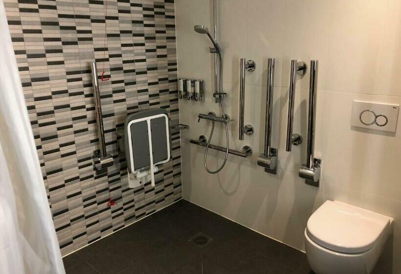 장애인을 위한 스탠다드 룸, Hampton By Hilton Bristol Airport