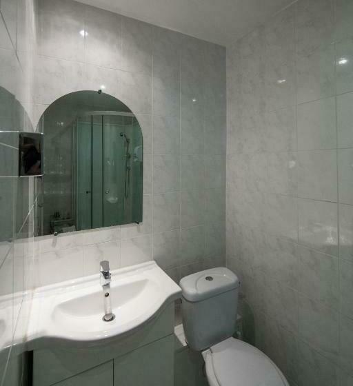 标准三人间, La Carpe D'or