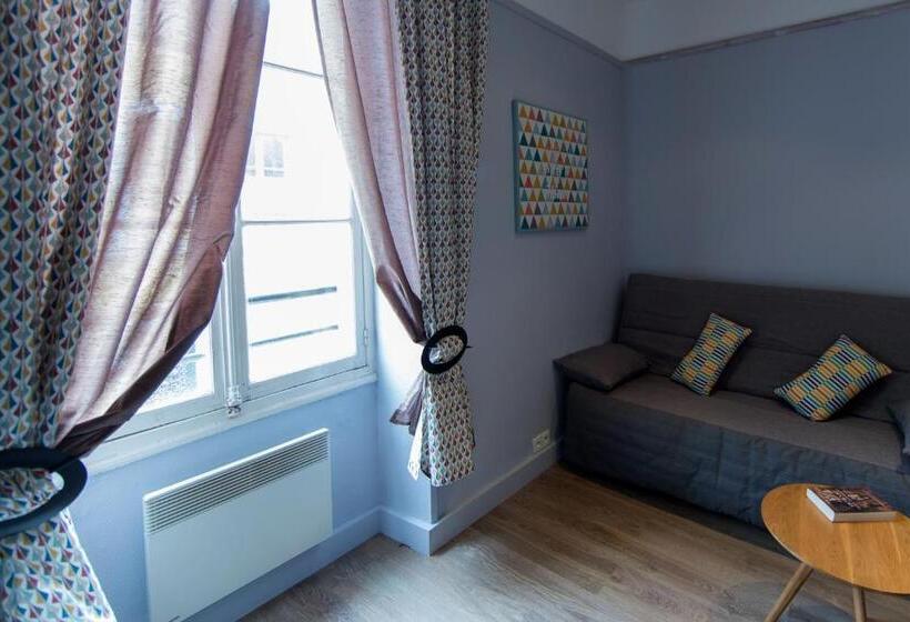 四人标准间, La Carpe D'or