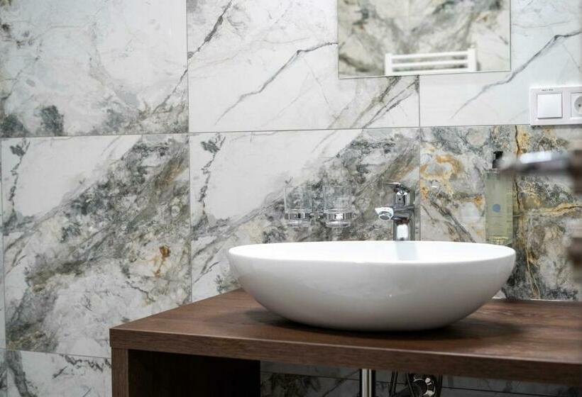 سوییت, Maxplaza