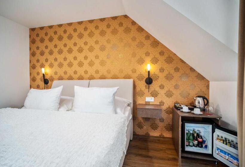 اتاق لوکس, Maxplaza