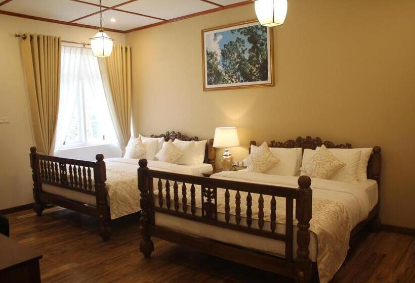 חדר משפחתי, Mirage Kings Cottage