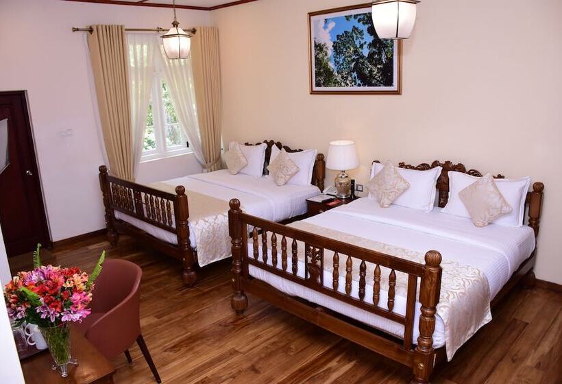 חדר משפחתי, Mirage Kings Cottage