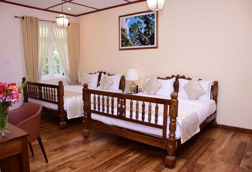 חדר משפחתי, Mirage Kings Cottage