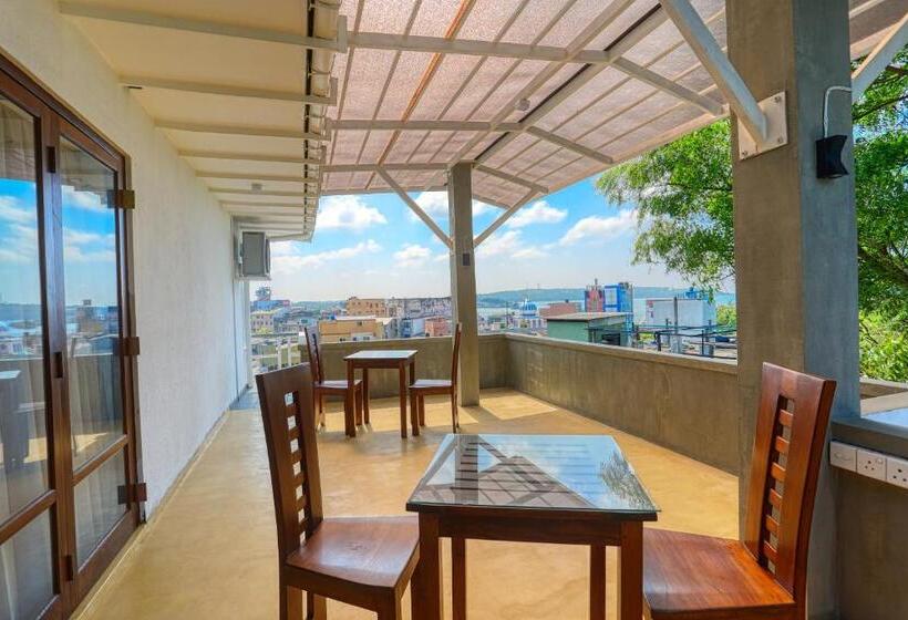 Pokój Standard Trzyosobowy Widok Basen, Mount Marina Villas 12