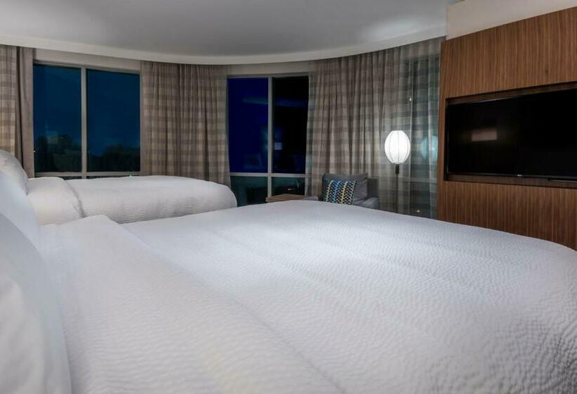 スタンダードスタジオ, Residence Inn By Marriott Jersey City