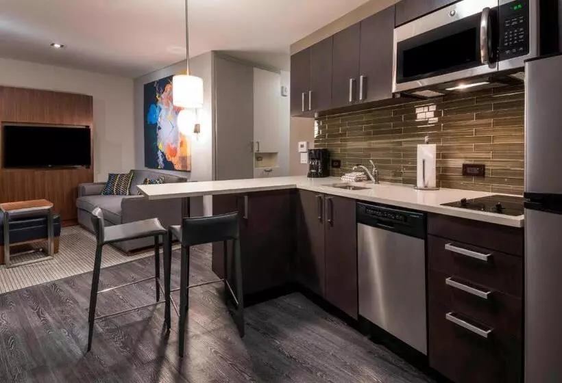 キングサイズベッドのデラックススイート, Residence Inn By Marriott Jersey City