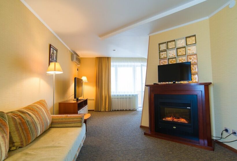 スタンダードスタジオ, Suite