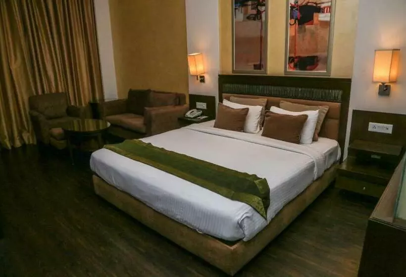 デラックスルーム, Western Court Panchkula