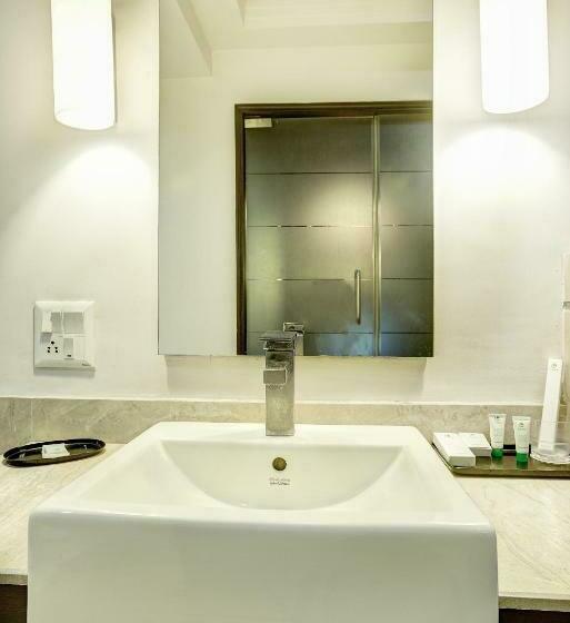 Номер Deluxe, Western Court Panchkula