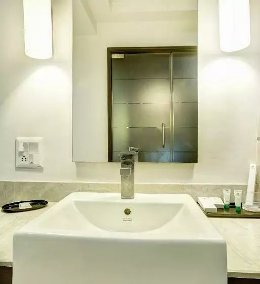 デラックスルーム, Western Court Panchkula