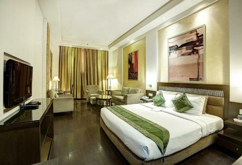 Номер Deluxe, Western Court Panchkula
