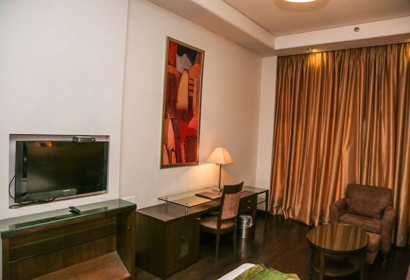 Номер Deluxe, Western Court Panchkula