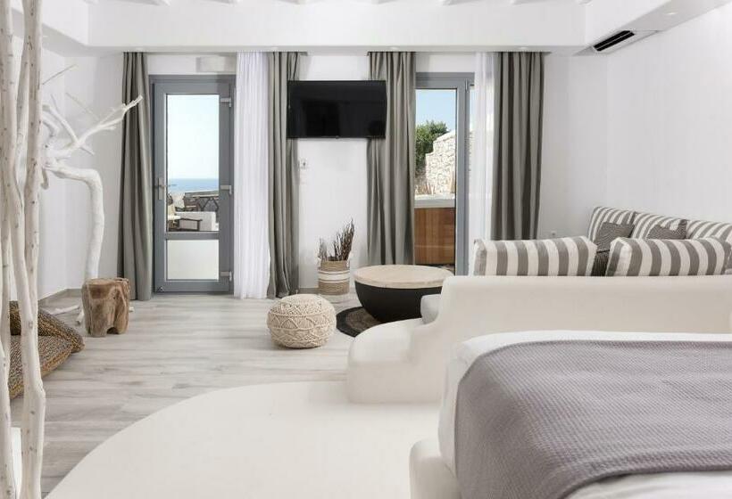 Люкс с гидромассажем, Iliada Suites Adults Only